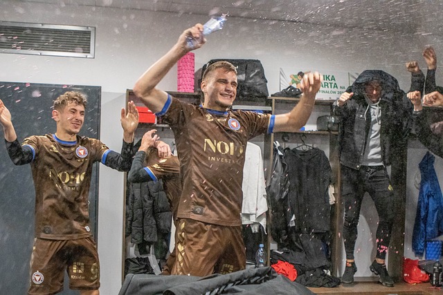 展现了强劲 展现了强劲